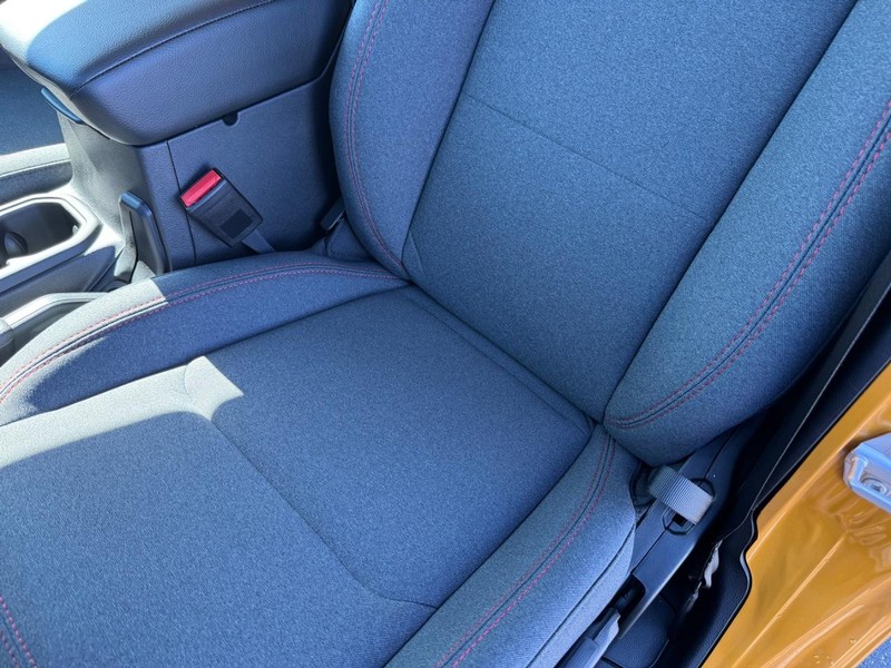 Jeep Wrangler Vehicle Full-screen Gallery Image 30