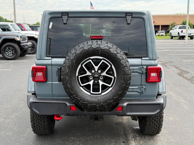 Jeep Wrangler Vehicle Full-screen Gallery Image 4