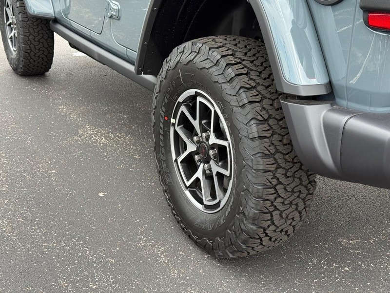 Jeep Wrangler Vehicle Full-screen Gallery Image 6