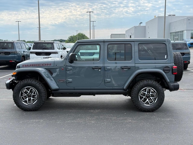 Jeep Wrangler Vehicle Full-screen Gallery Image 8