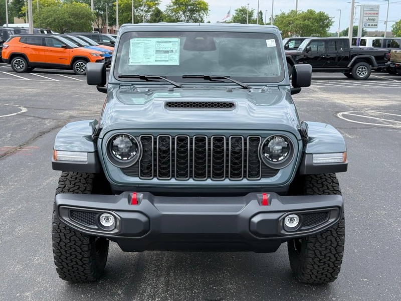 Jeep Wrangler Vehicle Full-screen Gallery Image 10
