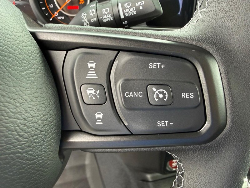 Jeep Wrangler Vehicle Full-screen Gallery Image 21