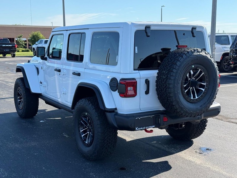 Jeep Wrangler Vehicle Full-screen Gallery Image 5