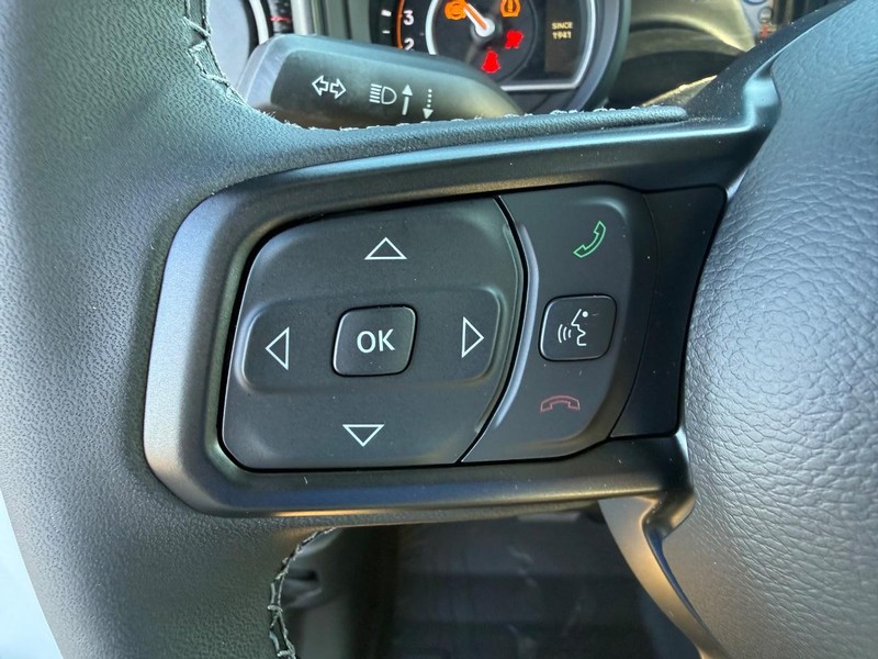 Jeep Wrangler Vehicle Full-screen Gallery Image 19
