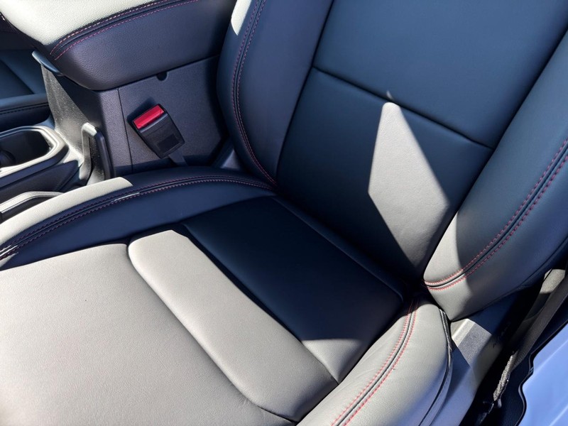 Jeep Wrangler Vehicle Full-screen Gallery Image 30