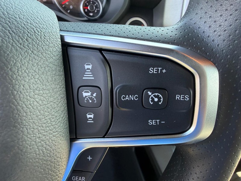 Ram 1500 Vehicle Full-screen Gallery Image 20
