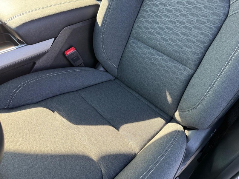 Ram 1500 Vehicle Full-screen Gallery Image 30