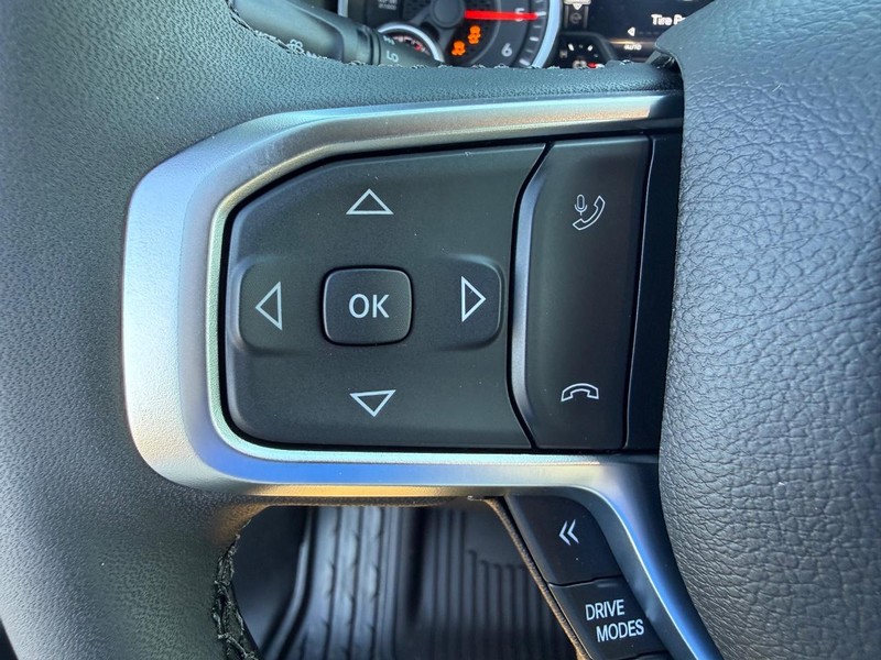 Ram 1500 Vehicle Full-screen Gallery Image 19