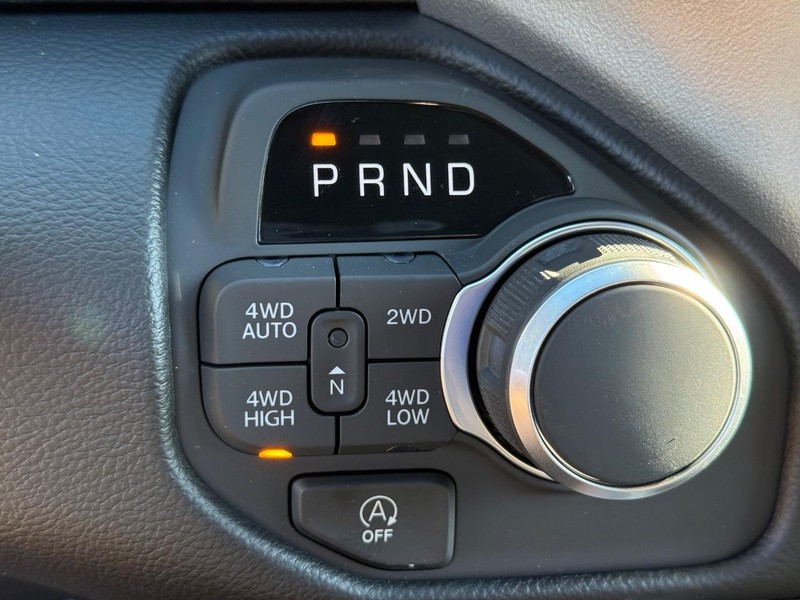 Ram 1500 Vehicle Full-screen Gallery Image 22