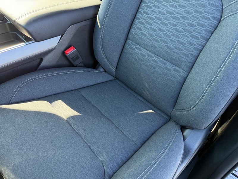 Ram 1500 Vehicle Full-screen Gallery Image 29