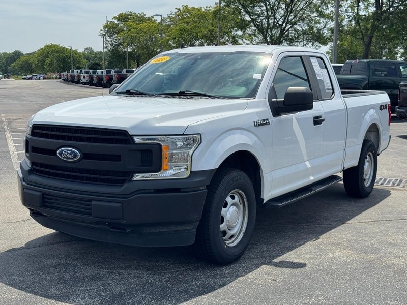 Ford F-150 Vehicle Full-screen Gallery Image 9