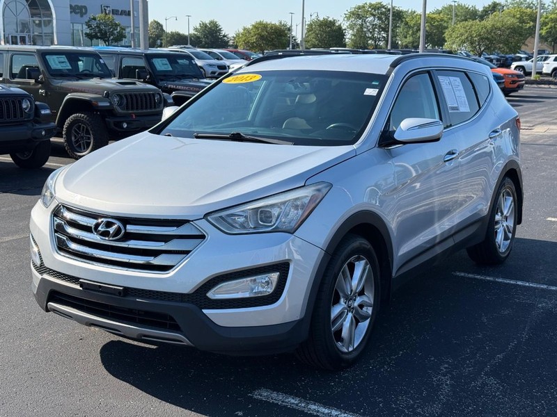 Hyundai Santa Fe Vehicle Full-screen Gallery Image 8