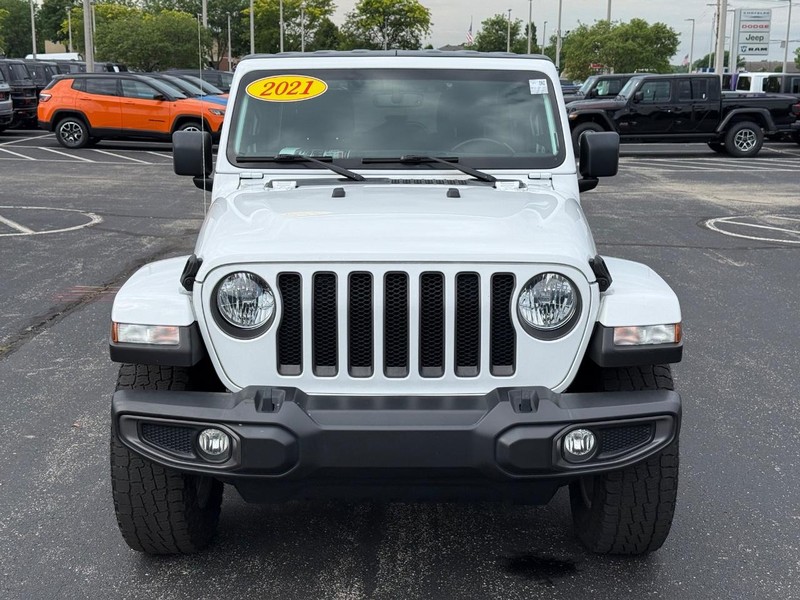 Jeep Wrangler Vehicle Full-screen Gallery Image 10