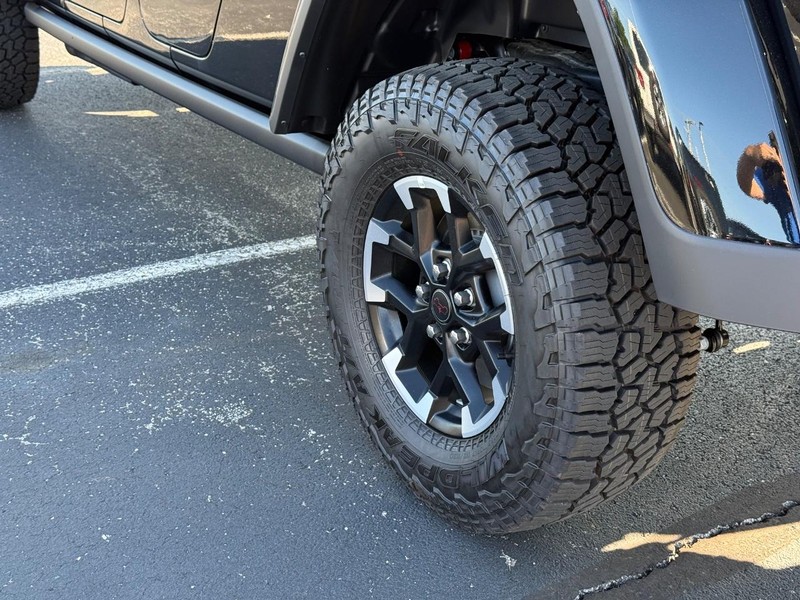 Jeep Gladiator Vehicle Full-screen Gallery Image 6