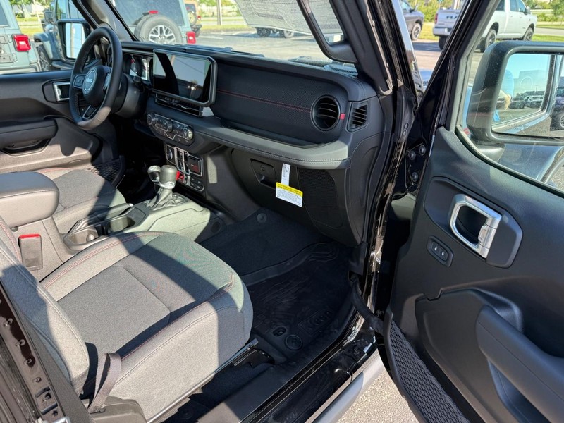 Jeep Gladiator Vehicle Full-screen Gallery Image 14
