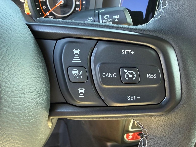 Jeep Gladiator Vehicle Full-screen Gallery Image 20