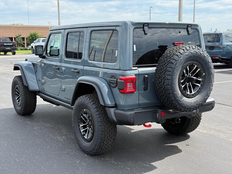 Jeep Wrangler Vehicle Full-screen Gallery Image 5