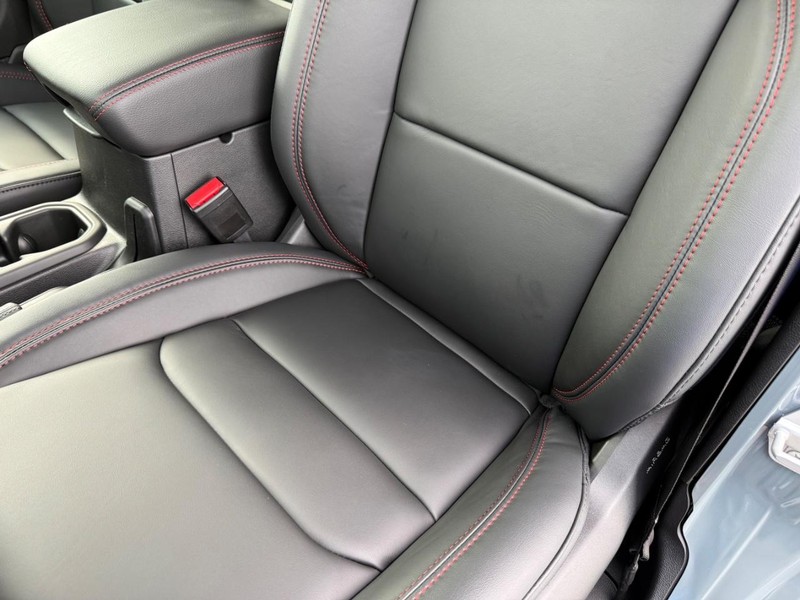 Jeep Wrangler Vehicle Full-screen Gallery Image 31