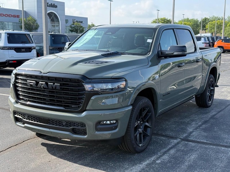 Ram 1500 Vehicle Full-screen Gallery Image 8
