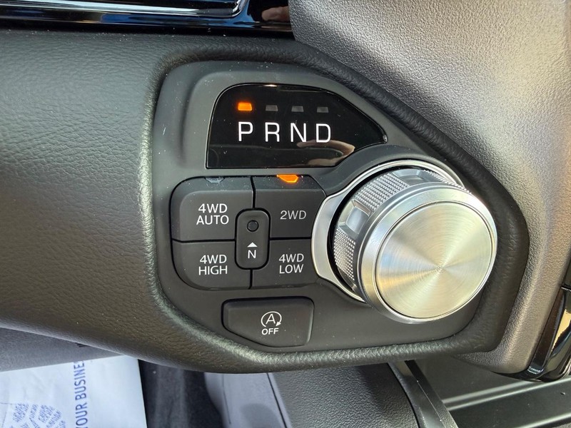Ram 1500 Vehicle Full-screen Gallery Image 22