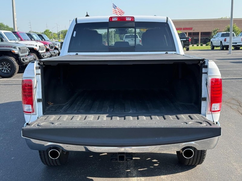 Ram 1500 Vehicle Full-screen Gallery Image 7
