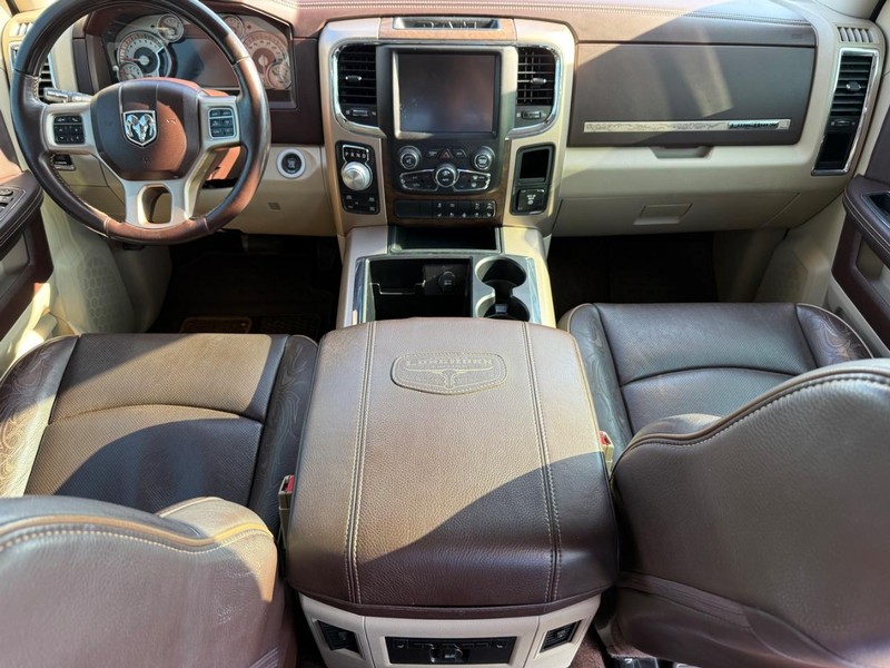 Ram 1500 Vehicle Full-screen Gallery Image 13
