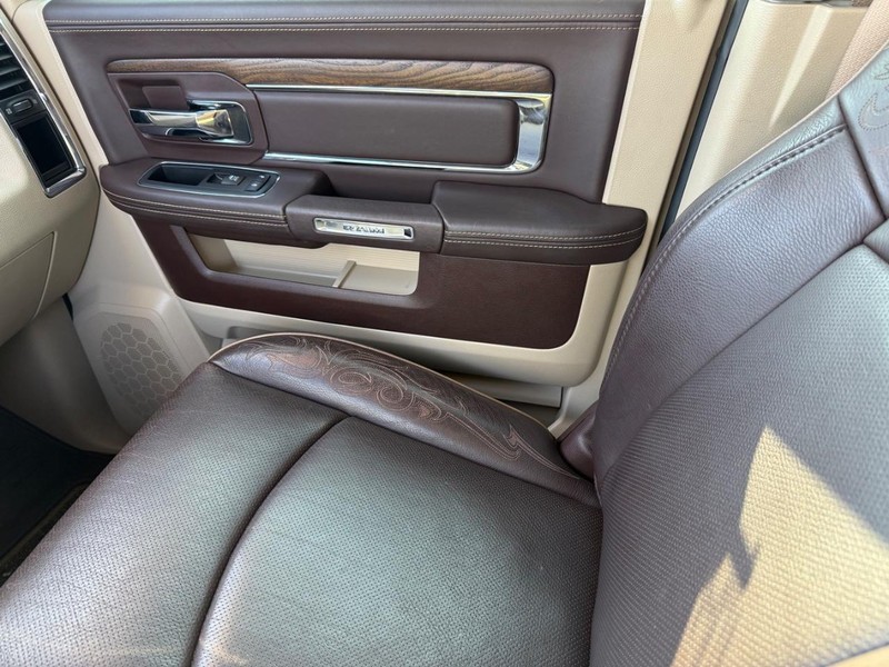 Ram 1500 Vehicle Full-screen Gallery Image 28