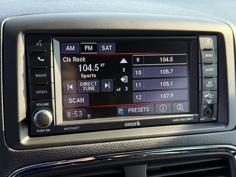 Dodge Grand Caravan Vehicle Full-screen Gallery Image 23