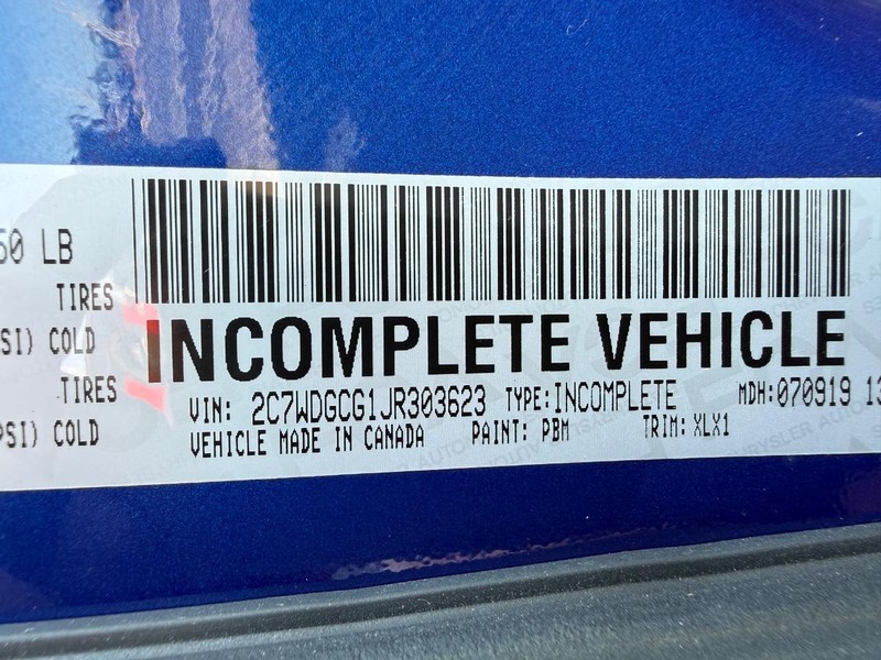 Dodge Grand Caravan Vehicle Full-screen Gallery Image 31