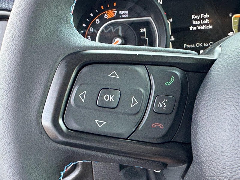 Jeep Wrangler Vehicle Full-screen Gallery Image 22