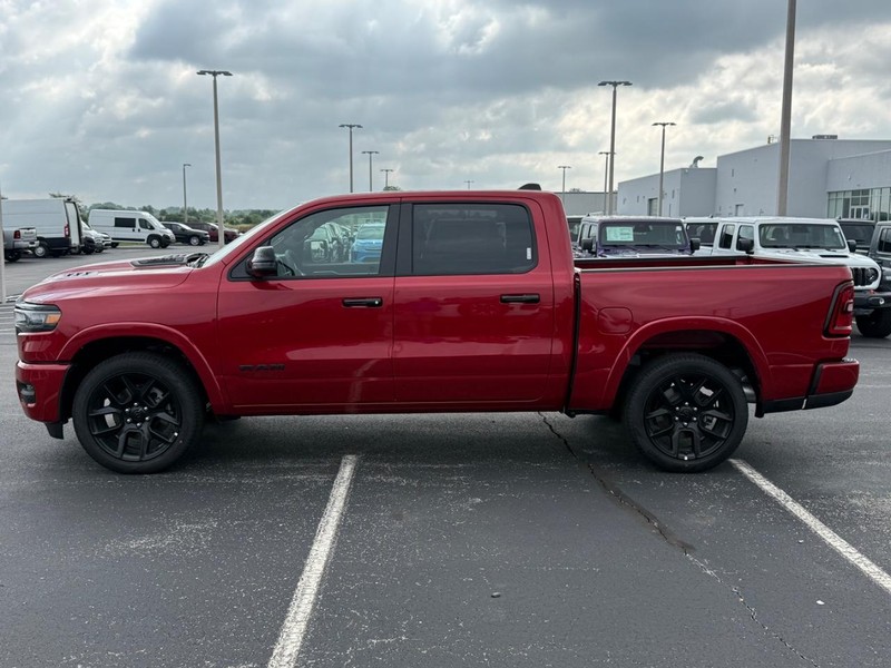 Ram 1500 Vehicle Full-screen Gallery Image 8