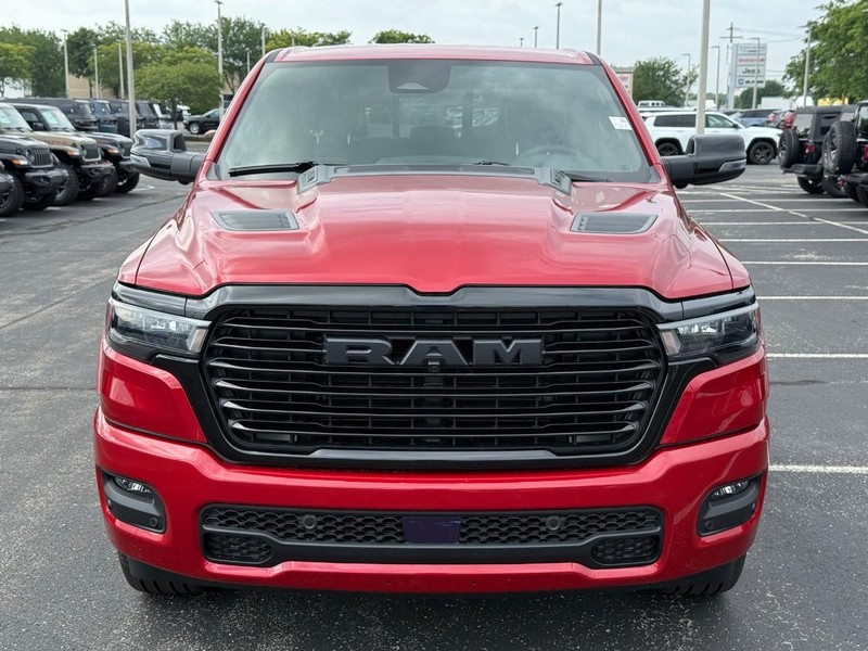 Ram 1500 Vehicle Full-screen Gallery Image 10