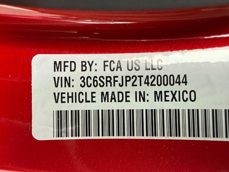 Ram 1500 Vehicle Full-screen Gallery Image 31