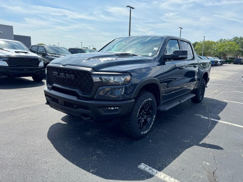 Ram 1500 Vehicle Full-screen Gallery Image 9