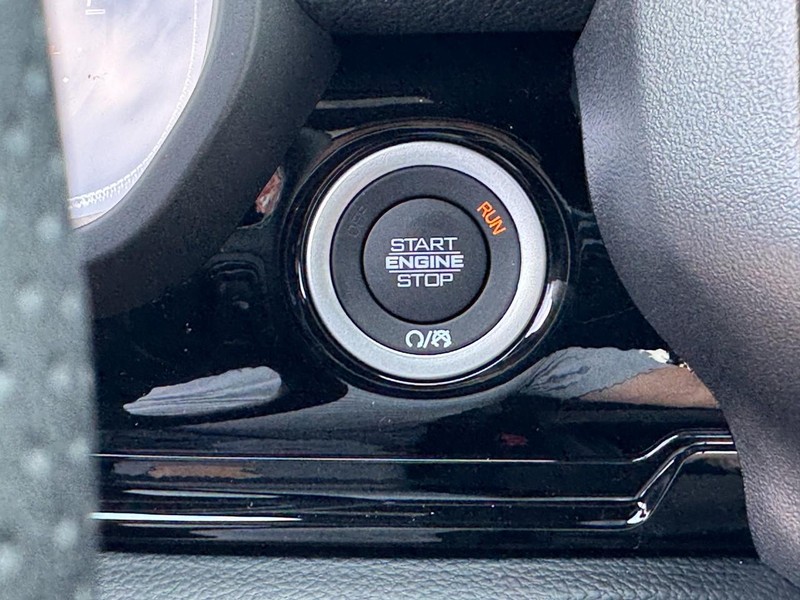 Ram 1500 Vehicle Full-screen Gallery Image 26