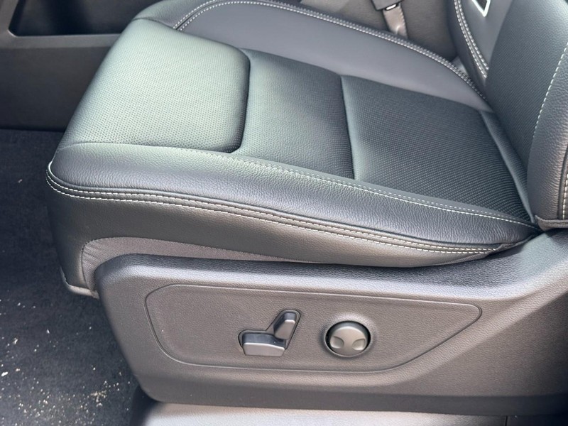 Ram 1500 Vehicle Full-screen Gallery Image 34