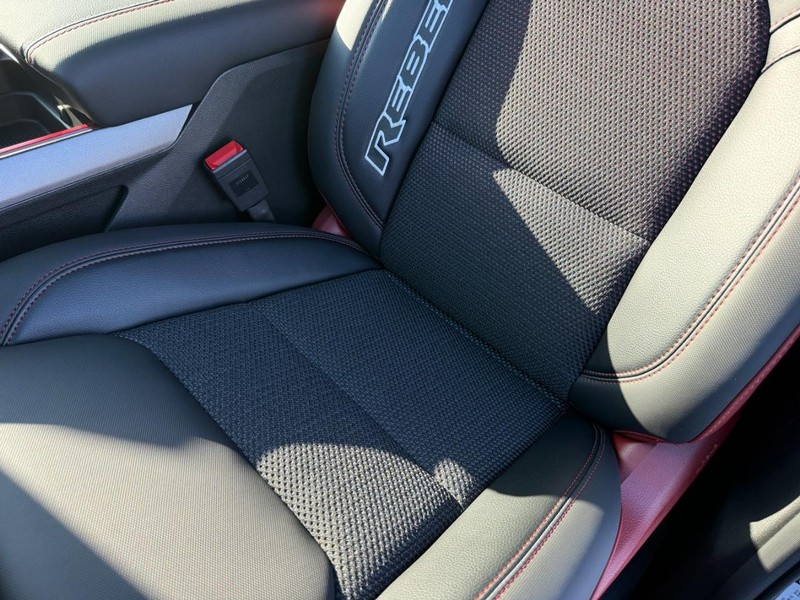 Ram 1500 Vehicle Full-screen Gallery Image 29