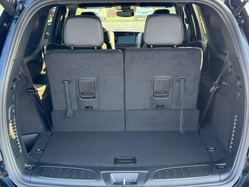 Dodge Durango Vehicle Full-screen Gallery Image 7