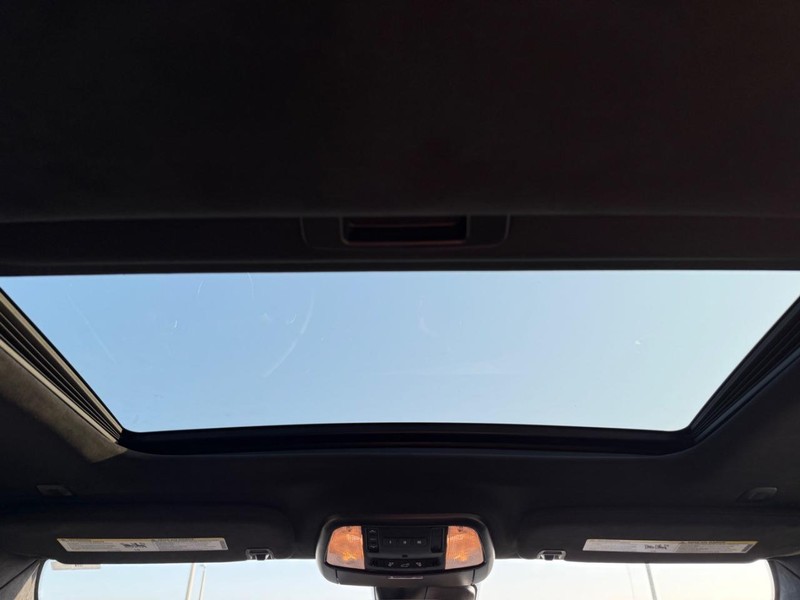 Dodge Durango Vehicle Full-screen Gallery Image 14