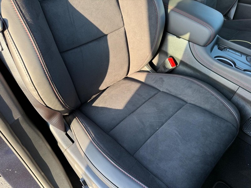 Dodge Durango Vehicle Full-screen Gallery Image 18