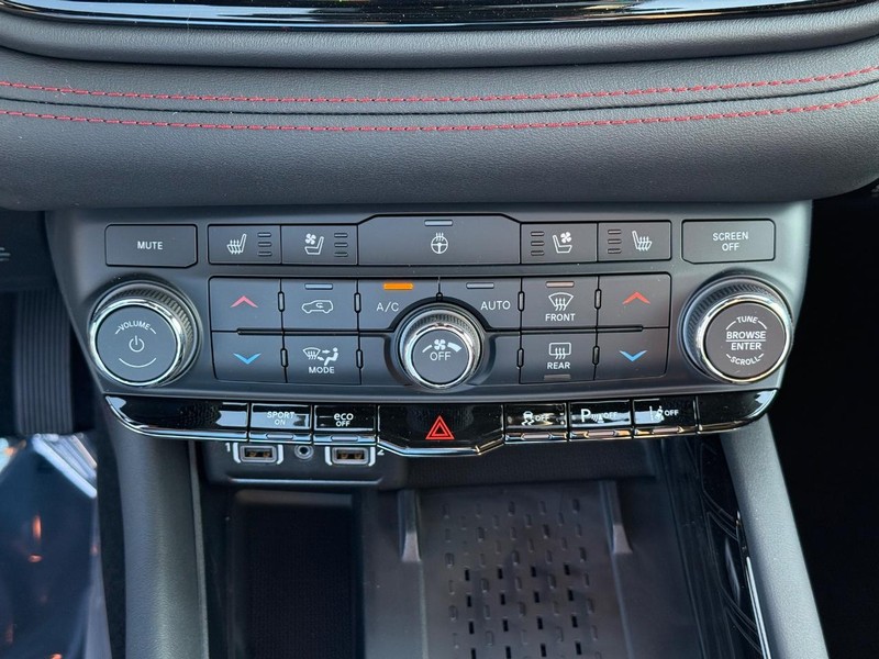 Dodge Durango Vehicle Full-screen Gallery Image 28