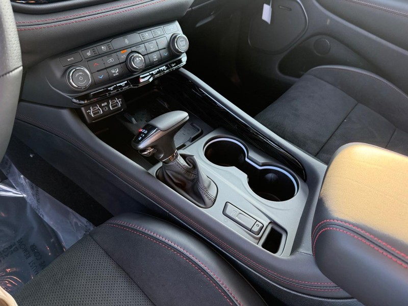Dodge Durango Vehicle Full-screen Gallery Image 29