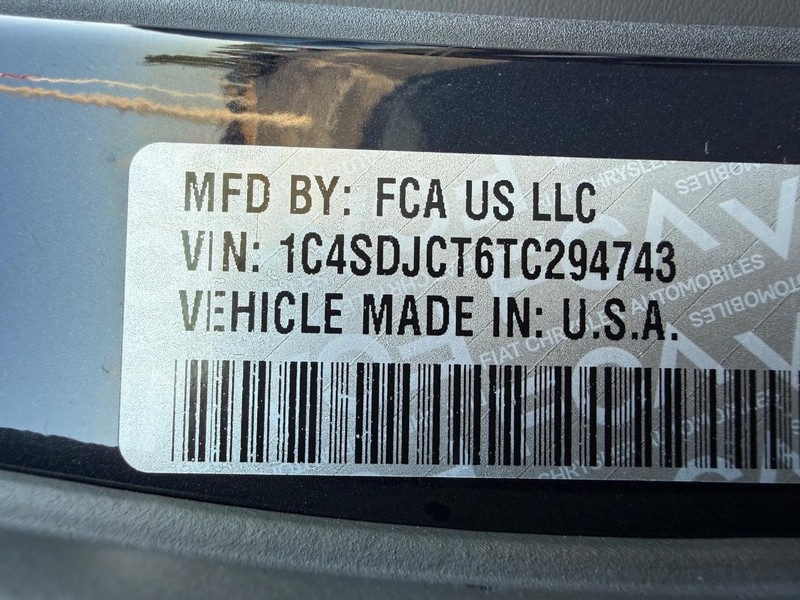 Dodge Durango Vehicle Full-screen Gallery Image 35