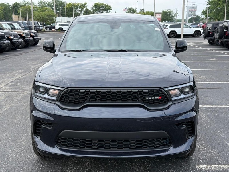 Dodge Durango Vehicle Full-screen Gallery Image 11