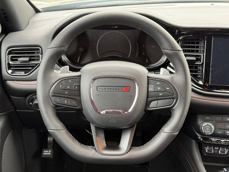 Dodge Durango Vehicle Full-screen Gallery Image 16