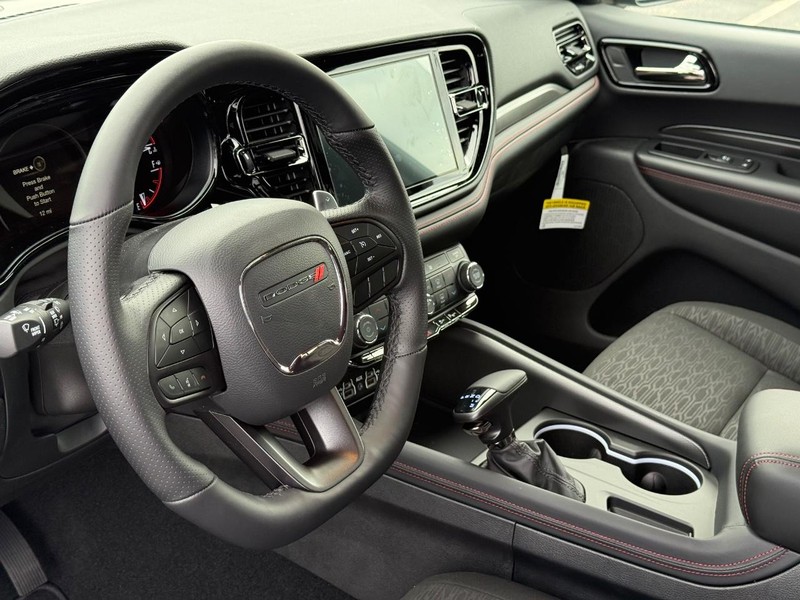 Dodge Durango Vehicle Full-screen Gallery Image 21