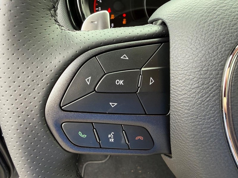 Dodge Durango Vehicle Full-screen Gallery Image 22