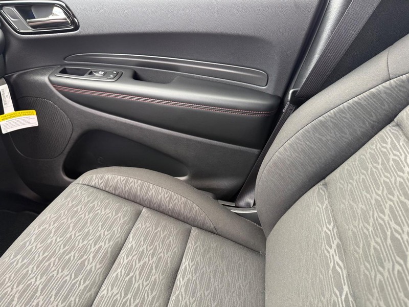 Dodge Durango Vehicle Full-screen Gallery Image 30