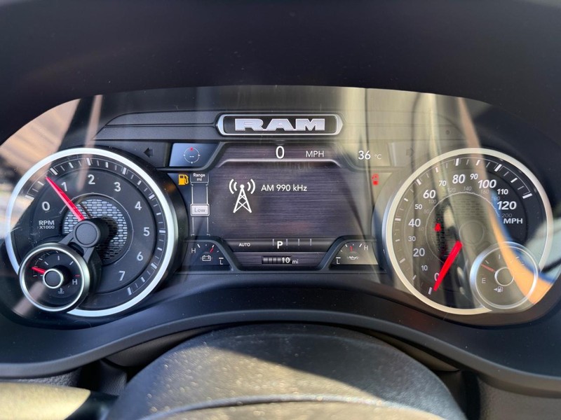 Ram 1500 Vehicle Full-screen Gallery Image 27