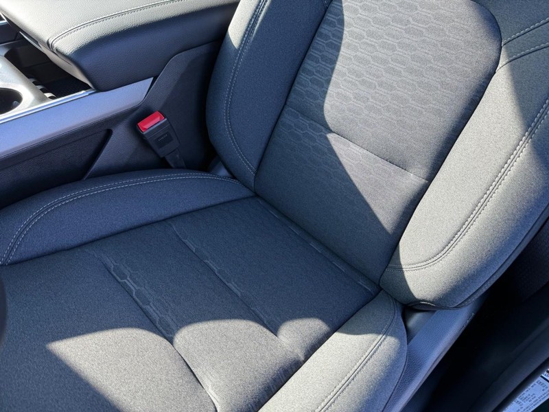 Ram 1500 Vehicle Full-screen Gallery Image 29